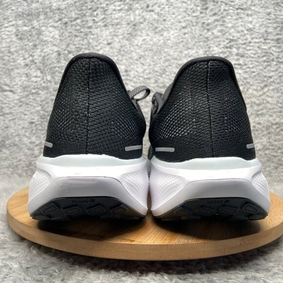 Nike Pegasus 41 NFL Las Vegas Raider Size 12.5 Men Black Silver White FZ5093-001 - Picture 6 of 9